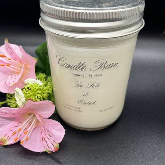 Soy wax candle, hand-poured. Sea Salt & Orchid. - Picture 2 of 5